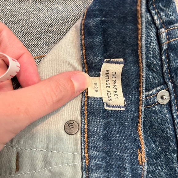 Madewell The Petite Perfect Vintage Jean in Haight Wash - Picture 5 of 7